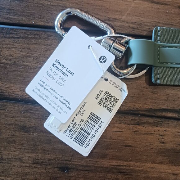 Lululemon Never Lost Keychain - Picture 4 of 4